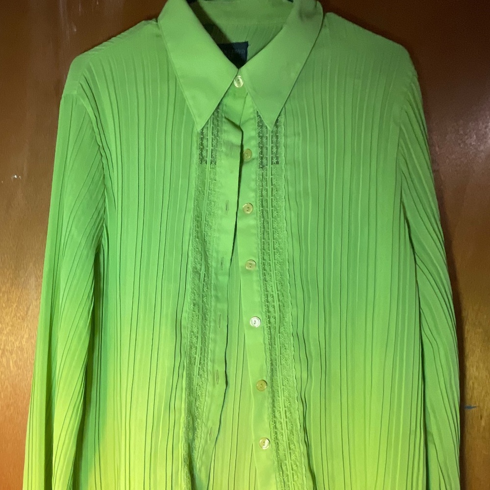 Jennifer L Loyd button down top